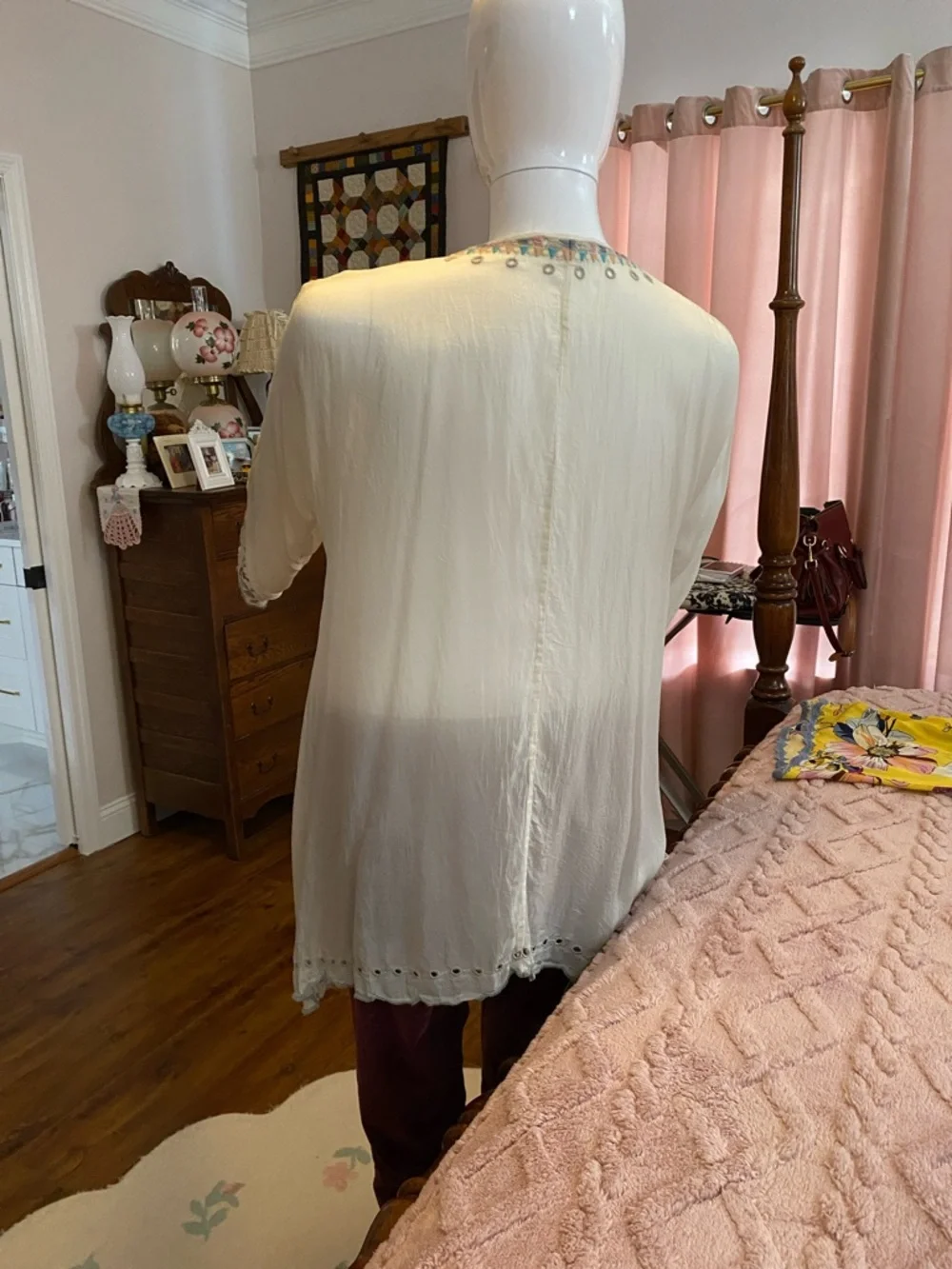 Johnny Was Embroidered Cream Boho Tunic Top L - Picture 3 of 6